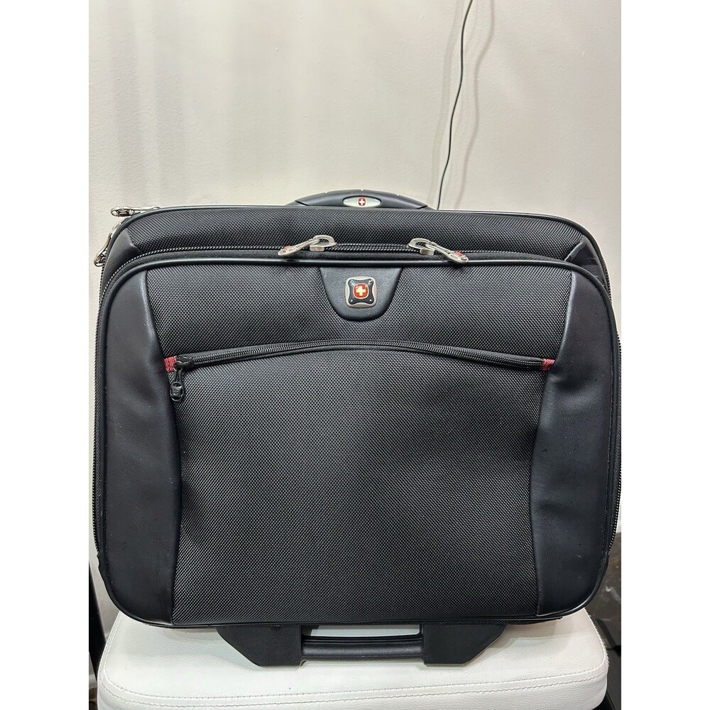 Wenger Potomac 17" Black Carry-On Wheeled Business Luggage w/ Telescopic Handle